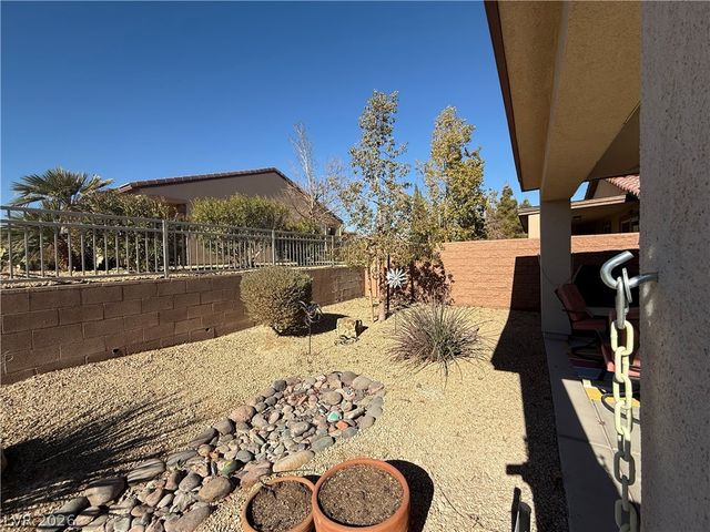 5841 Montina Vines Street, North Las Vegas, NV 89081