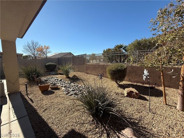 5841 Montina Vines Street, North Las Vegas, NV 89081