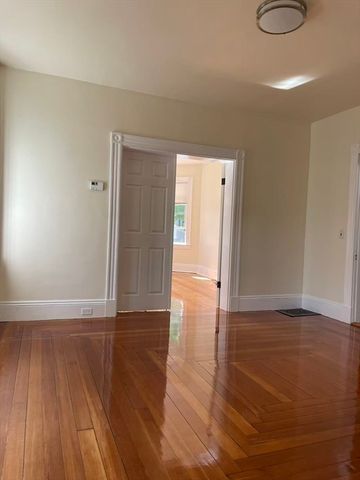 111 Wellington St 1, Waltham, MA 02453
