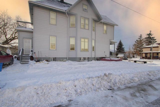 301 S 2nd STREET, Watertown, WI 53094