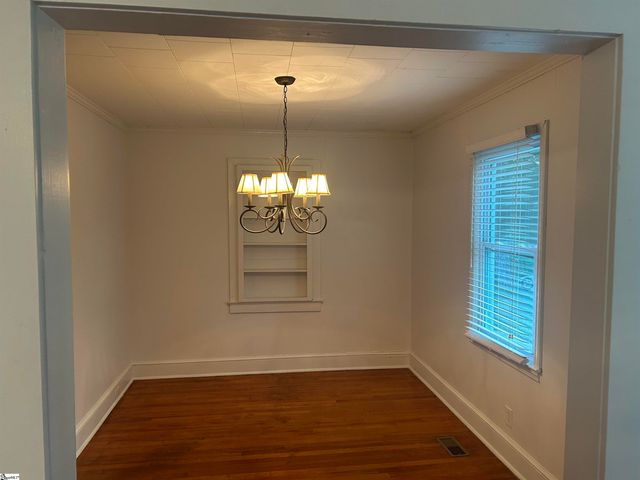 204 Elm Street, Clinton, SC 29325