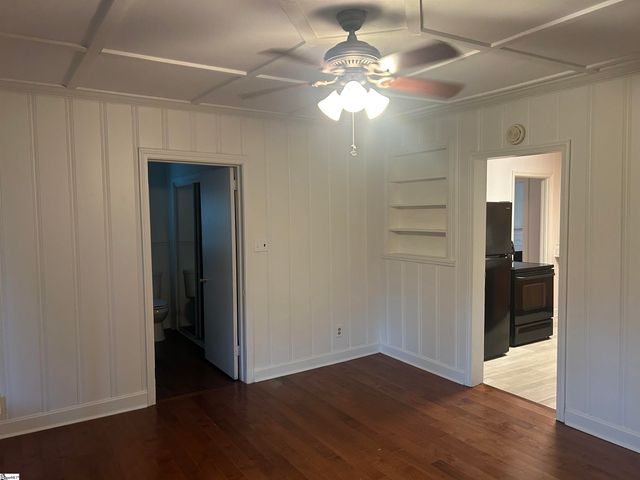 204 Elm Street, Clinton, SC 29325