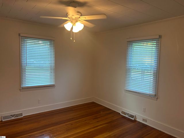 204 Elm Street, Clinton, SC 29325