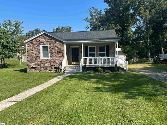 204 Elm Street, Clinton, SC 29325