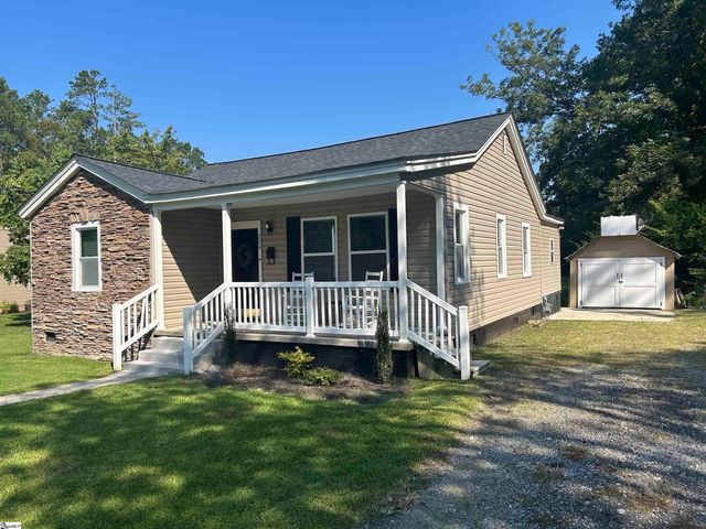 204 Elm Street, Clinton, SC 29325