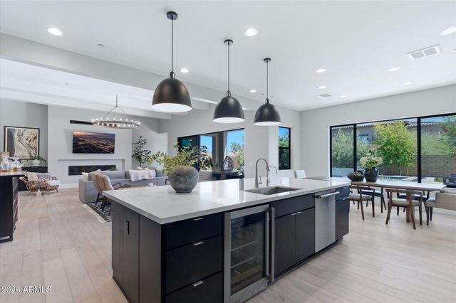 13081 E JUAN TABO Road, Scottsdale, AZ 85255