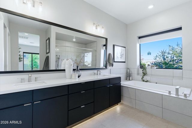 13081 E JUAN TABO Road, Scottsdale, AZ 85255