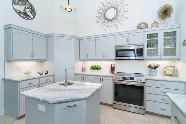 100 N GREEN DOLPHIN DRIVE, Cape Haze, FL 33946