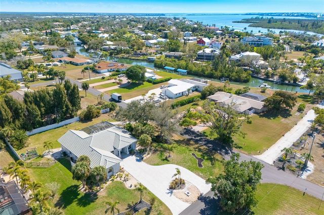 100 N GREEN DOLPHIN DRIVE, Cape Haze, FL 33946