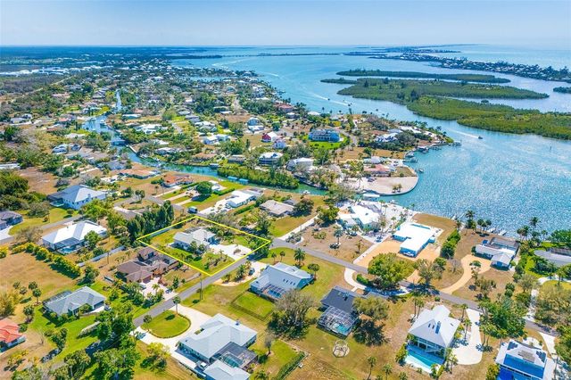 100 N GREEN DOLPHIN DRIVE, Cape Haze, FL 33946