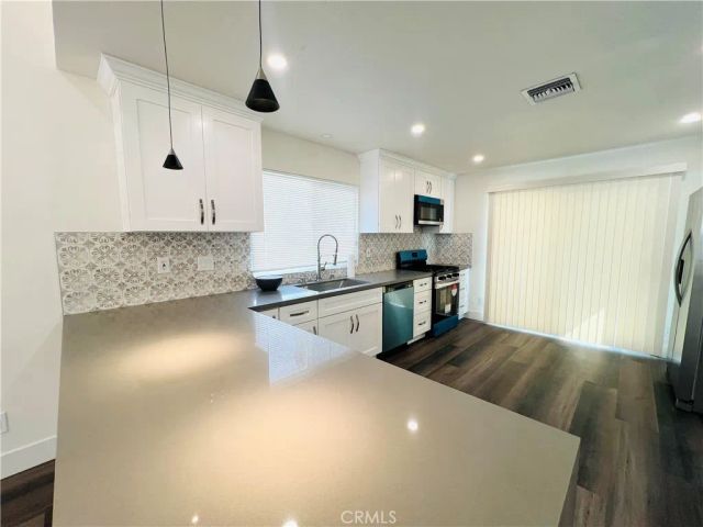 9010 wilbur Avenue, Northridge, CA 91325