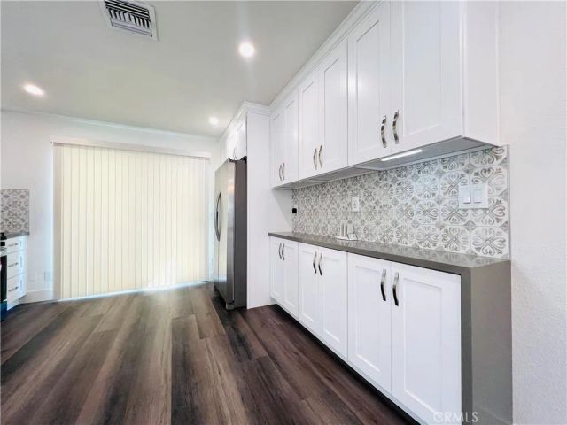 9010 wilbur Avenue, Northridge, CA 91325