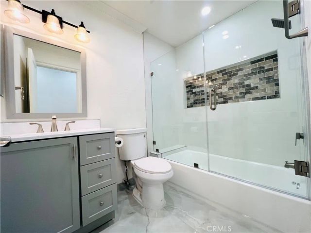 9010 wilbur Avenue, Northridge, CA 91325