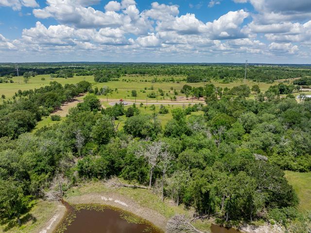 6534 Atakapan Trail, Bedias, TX 77831
