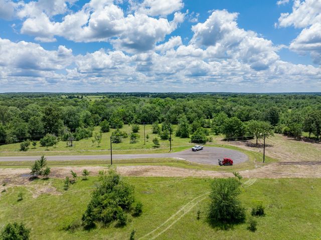 6534 Atakapan Trail, Bedias, TX 77831