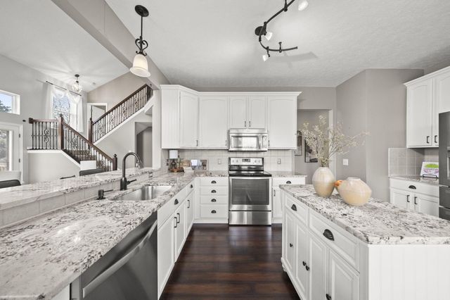 498 Yale Circle, Pickerington, OH 43147