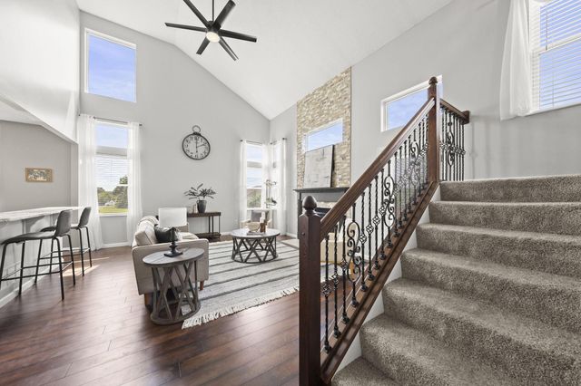 498 Yale Circle, Pickerington, OH 43147