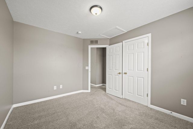 498 Yale Circle, Pickerington, OH 43147