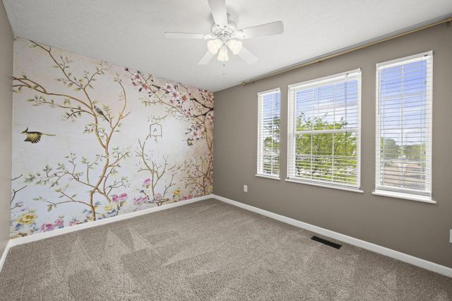 498 Yale Circle, Pickerington, OH 43147