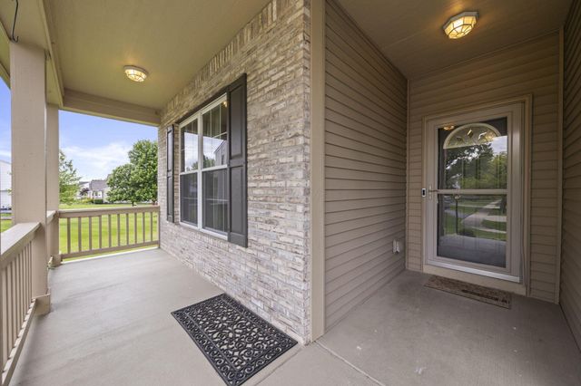 498 Yale Circle, Pickerington, OH 43147