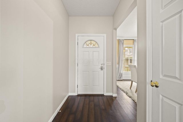 498 Yale Circle, Pickerington, OH 43147