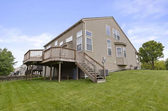 498 Yale Circle, Pickerington, OH 43147