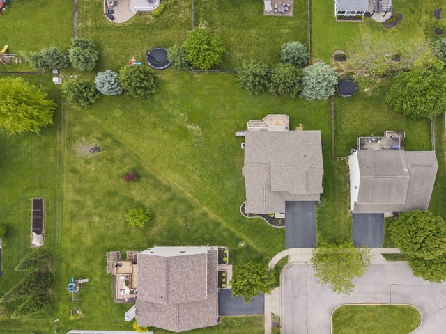 498 Yale Circle, Pickerington, OH 43147