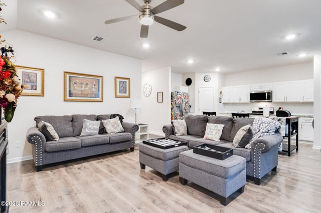 102 Northern Oak Drive, Lafayette, LA 70507
