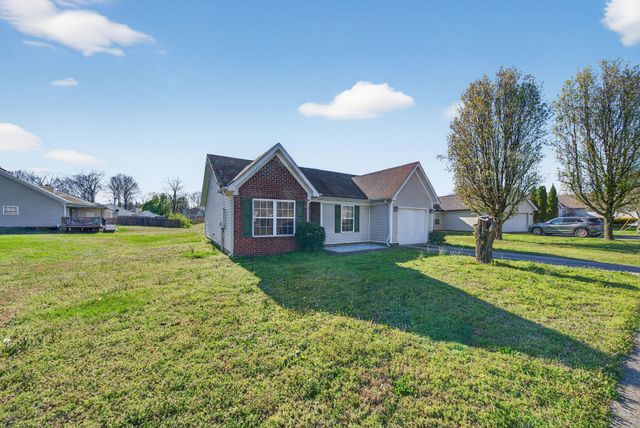 7232 Ole Nottingham Dr, Antioch, TN 37013