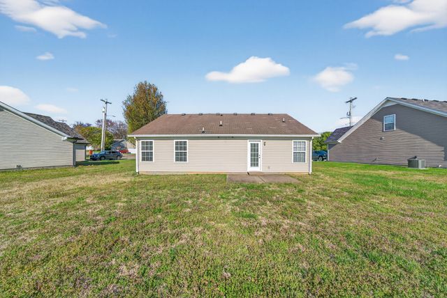 7232 Ole Nottingham Dr, Antioch, TN 37013