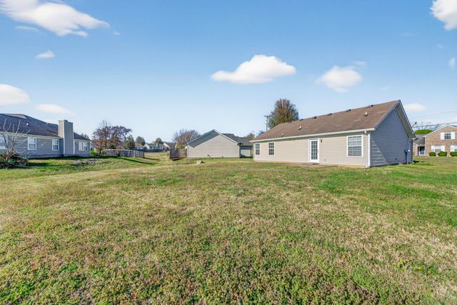 7232 Ole Nottingham Dr, Antioch, TN 37013