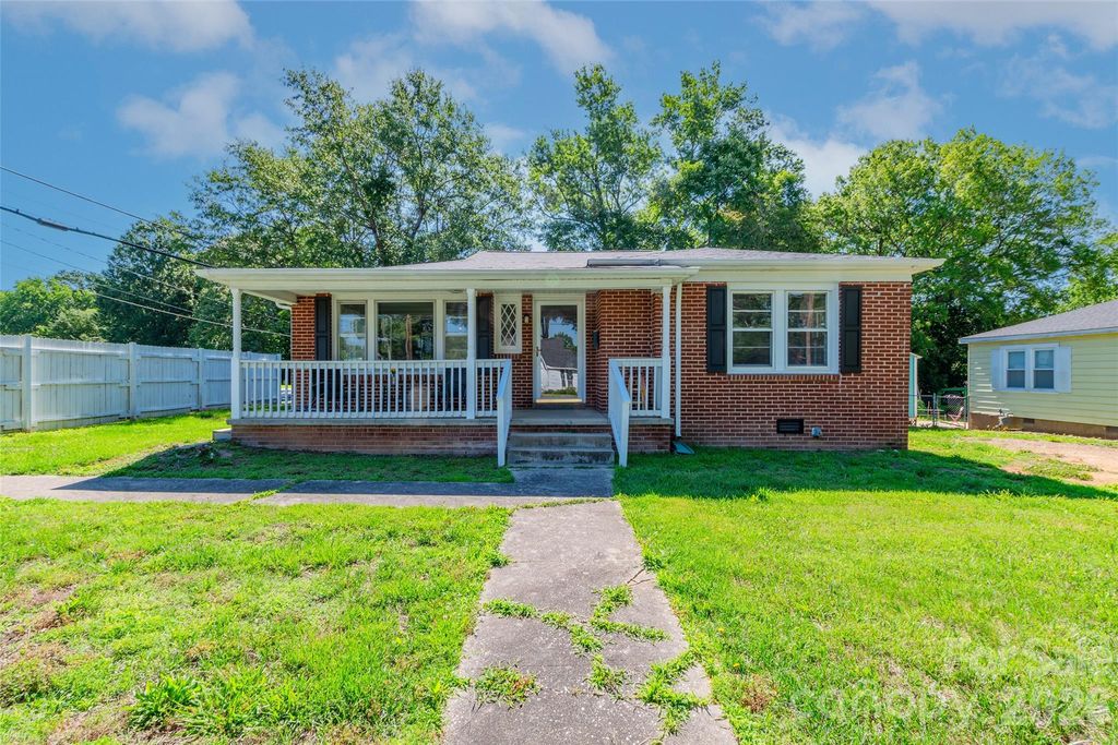 1101 Oakwood Avenue, Kannapolis, NC 28081