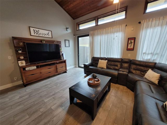 1146 N University Drive, Plantation, FL 33322