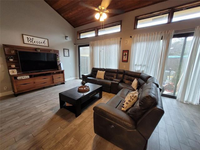 1146 N University Drive, Plantation, FL 33322