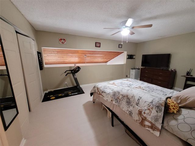1146 N University Drive, Plantation, FL 33322