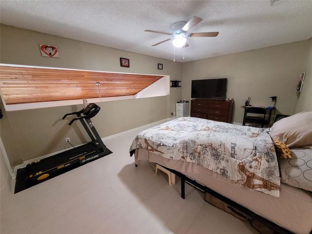 1146 N University Drive, Plantation, FL 33322