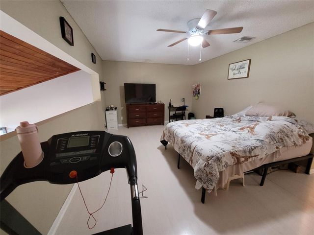 1146 N University Drive, Plantation, FL 33322