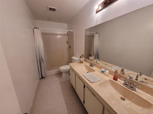 1146 N University Drive, Plantation, FL 33322