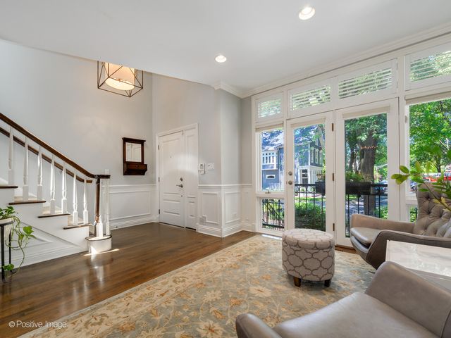 1229 W Wrightwood Avenue, Chicago, IL 60614