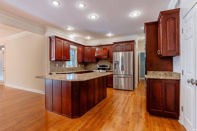 3466 Pine Ridge Drive, Newburgh, IN 47630