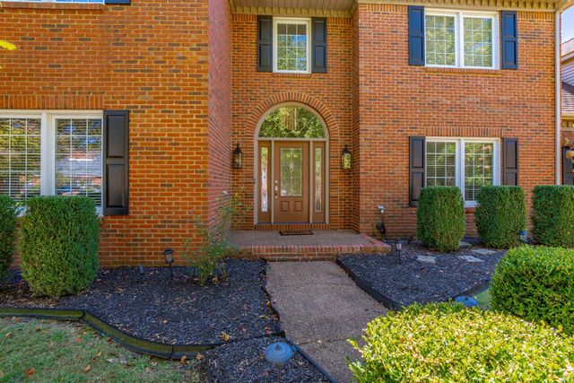 3466 Pine Ridge Drive, Newburgh, IN 47630