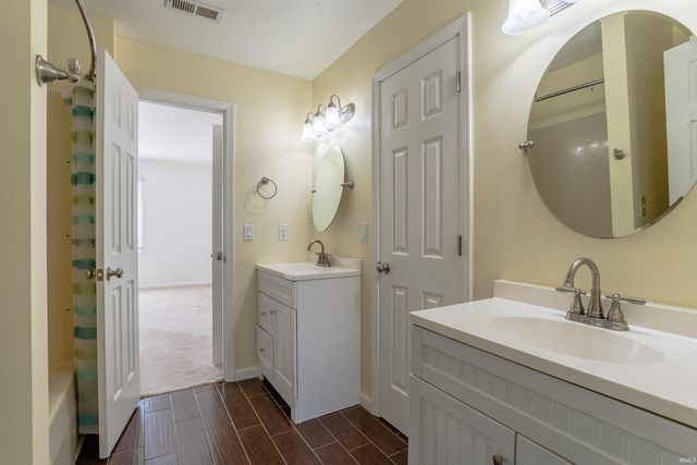 3466 Pine Ridge Drive, Newburgh, IN 47630