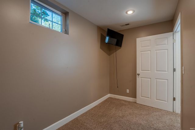 3466 Pine Ridge Drive, Newburgh, IN 47630