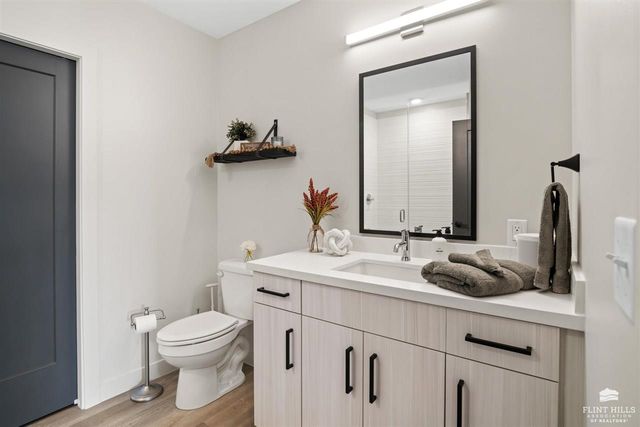 3010 Fieldhouse Cir Apt 106, Manhattan, KS 66503