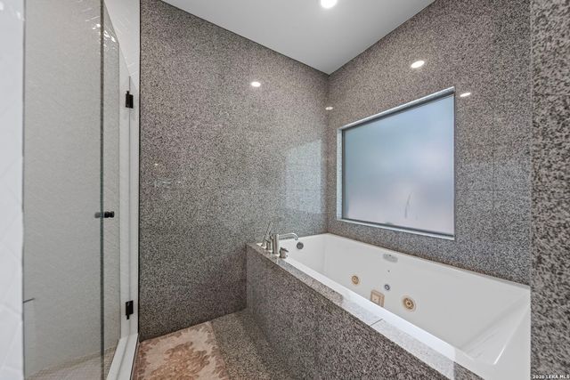 2146 Stone Gate, Fredericksburg, TX 78624