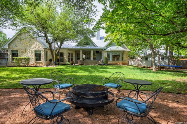 2146 Stone Gate, Fredericksburg, TX 78624
