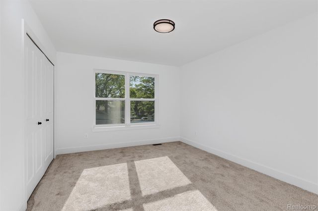 50627 Elsey Street, New Baltimore, MI 48047