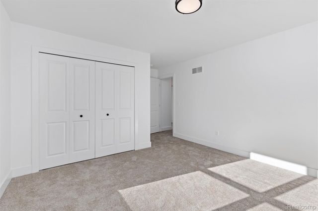 50627 Elsey Street, New Baltimore, MI 48047