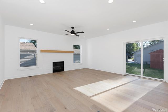 50627 Elsey Street, New Baltimore, MI 48047