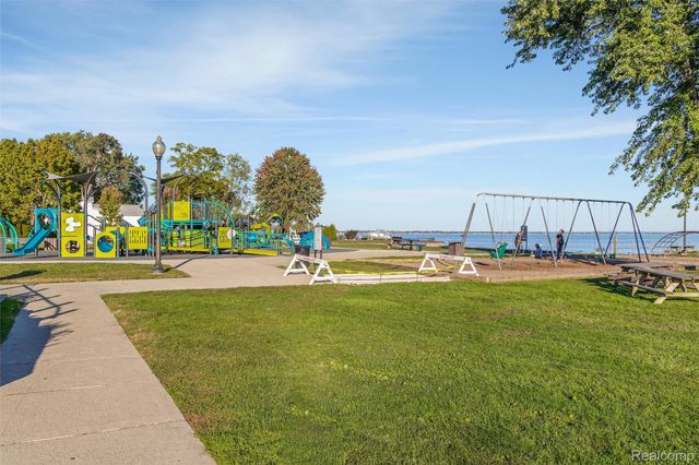 50627 Elsey Street, New Baltimore, MI 48047
